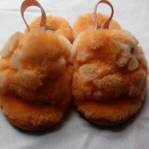 Ugg Fluff Yeah girls size 9 fuzzy orange flower sandals